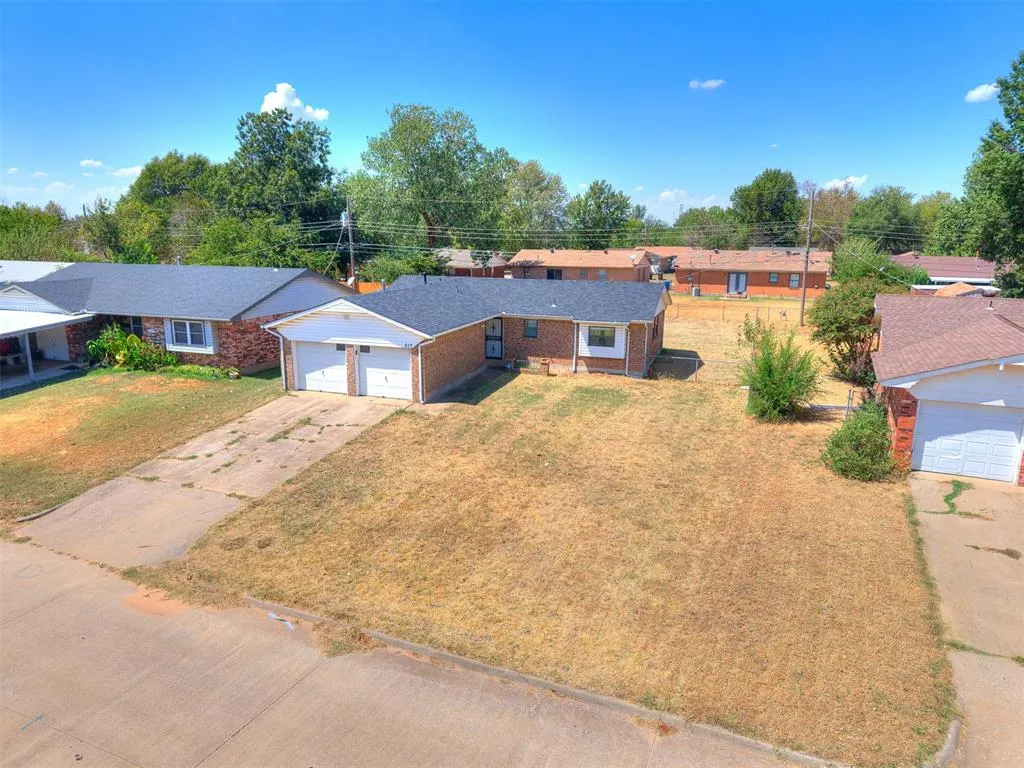 Photo 32 — 217 W Shadywood Drive, Oklahoma City, OK 73110
