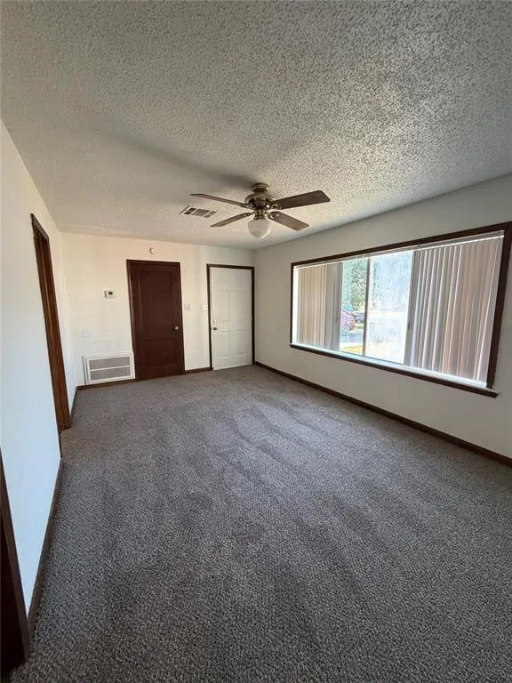 Photo 3 — 412 Babb Drive, Midwest City, OK 73110