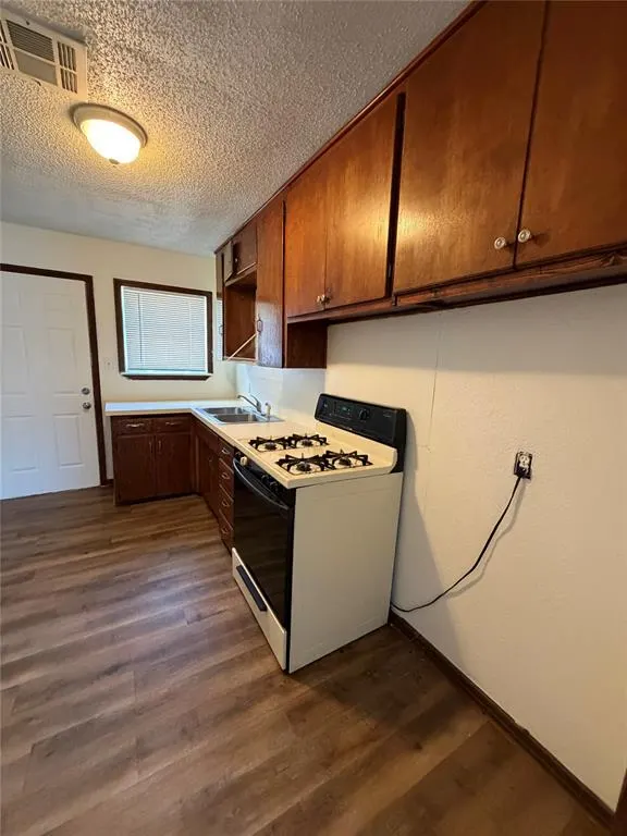 Photo 5 — 412 Babb Drive, Midwest City, OK 73110