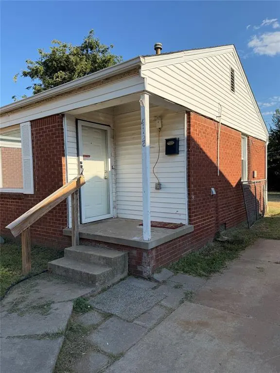 Front exterior — 412 Babb Drive, Midwest City, OK 73110