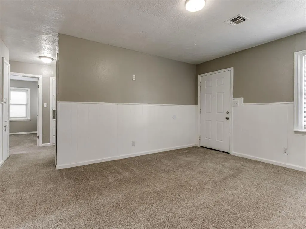 Photo 2 — 4641 SE 21st Street, Del City, OK 73115