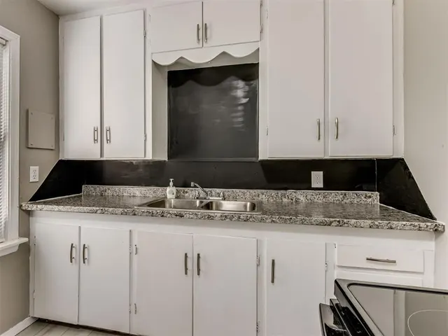 Photo 3 — 4641 SE 21st Street, Del City, OK 73115