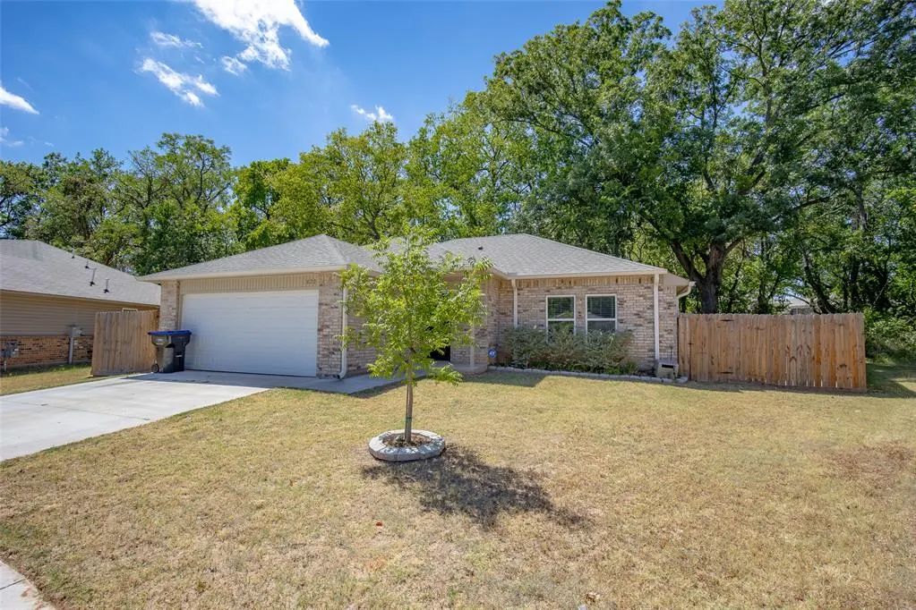 Photo 4 — 822 Highgarden Circle, Noble, OK 73068