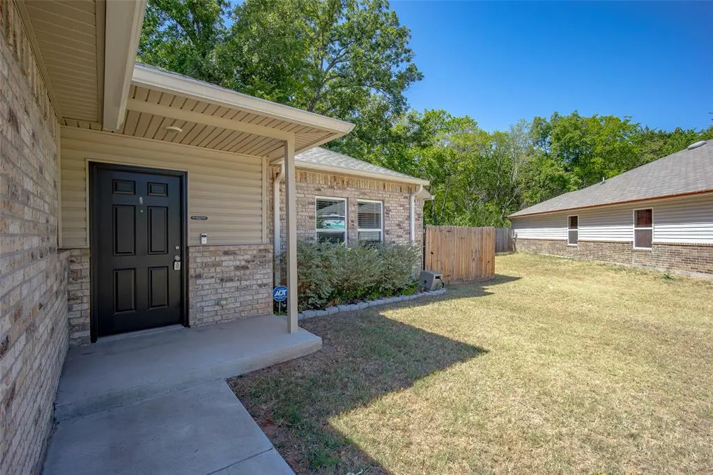 Photo 6 — 822 Highgarden Circle, Noble, OK 73068