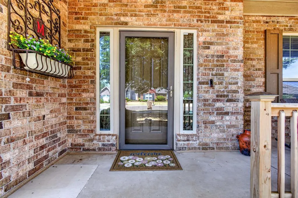 Photo 4 — 11320 NW 101st Street, Yukon, OK 73099