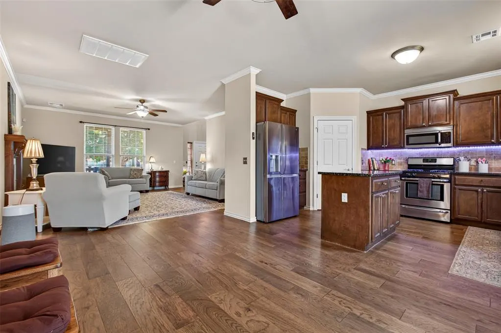 Photo 12 — 11320 NW 101st Street, Yukon, OK 73099