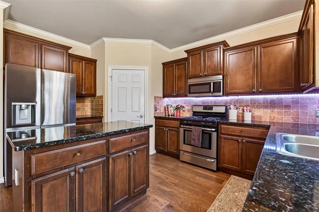 Photo 14 — 11320 NW 101st Street, Yukon, OK 73099