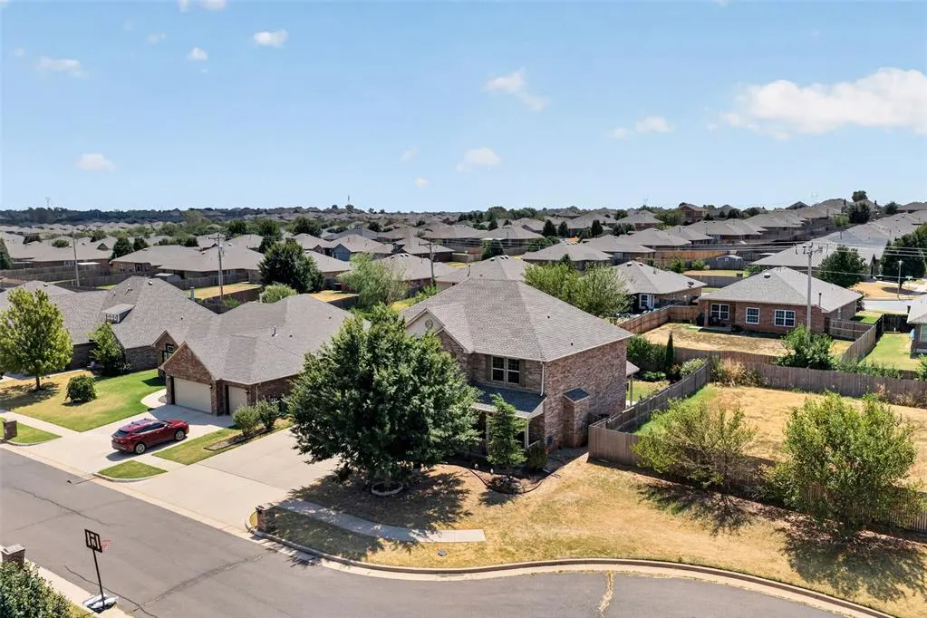 Photo 47 — 11320 NW 101st Street, Yukon, OK 73099