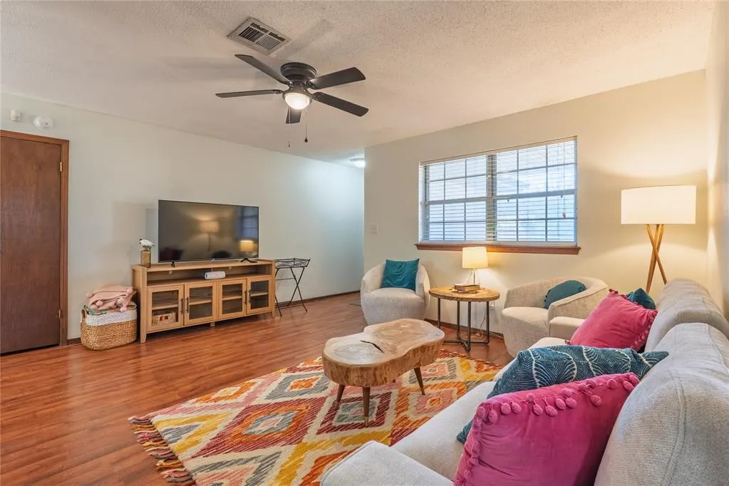 Photo 5 — 19 Red Oak Road, Shawnee, OK 74804