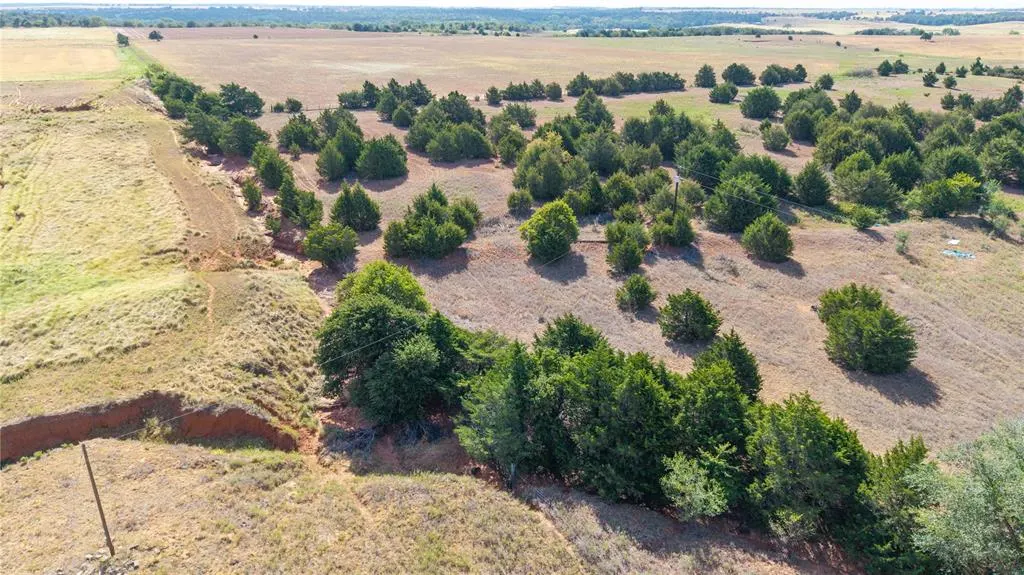Photo 9 — 0000 County Road 1140, Lookeba, OK 73053