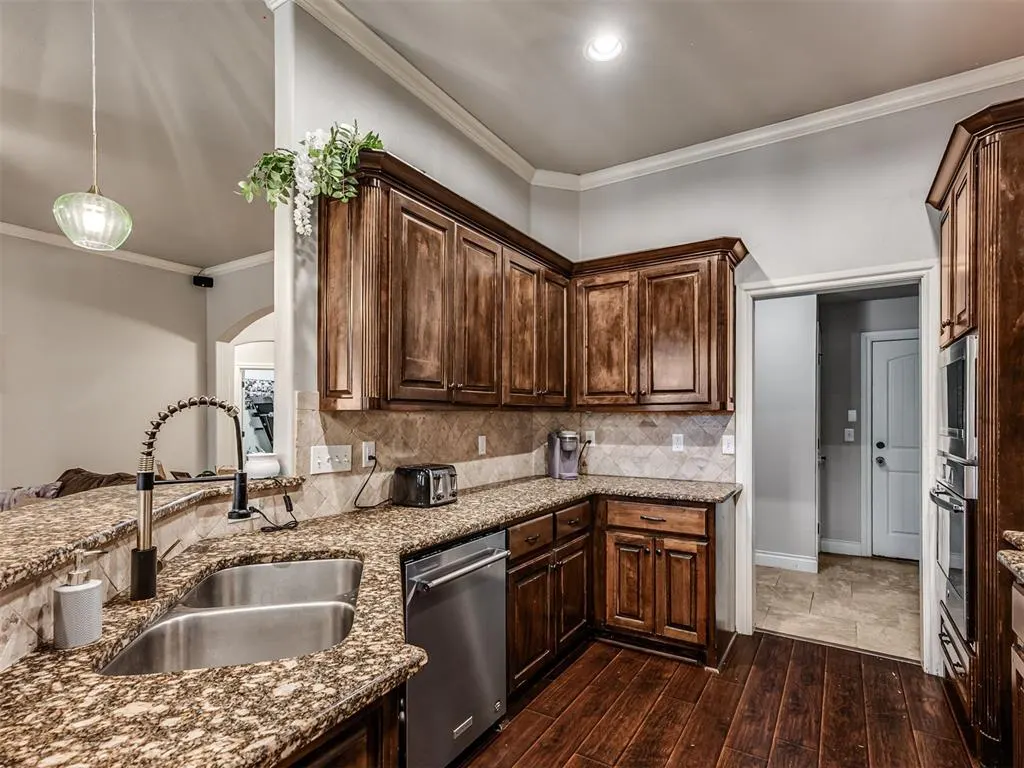 Photo 15 — 3715 Presidio Circle, Norman, OK 73072