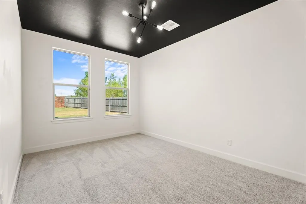 Photo 33 — 19909 Thornhaven Drive, Edmond, OK 73012
