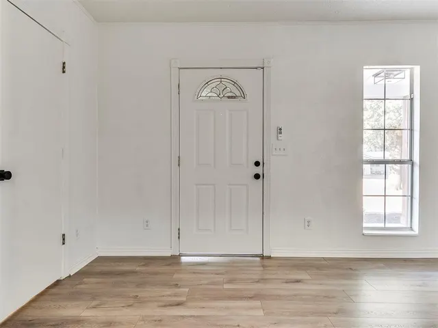 Photo 3 — 514 NW 94th Street, Oklahoma City, OK 73114