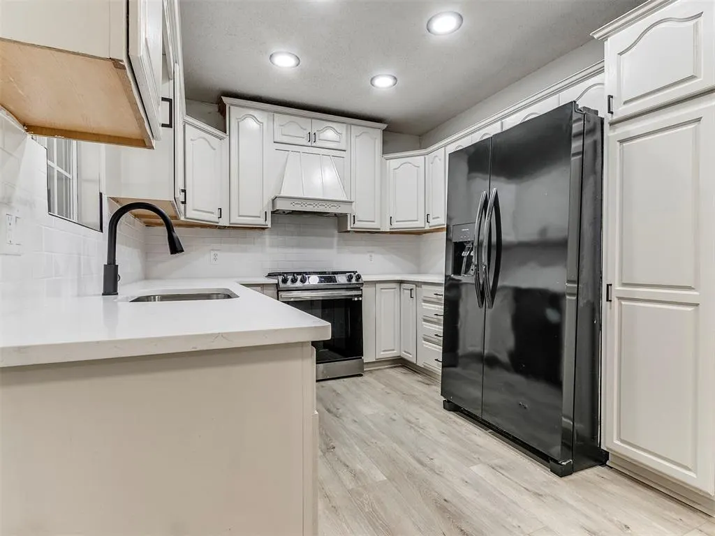 Photo 10 — 514 NW 94th Street, Oklahoma City, OK 73114