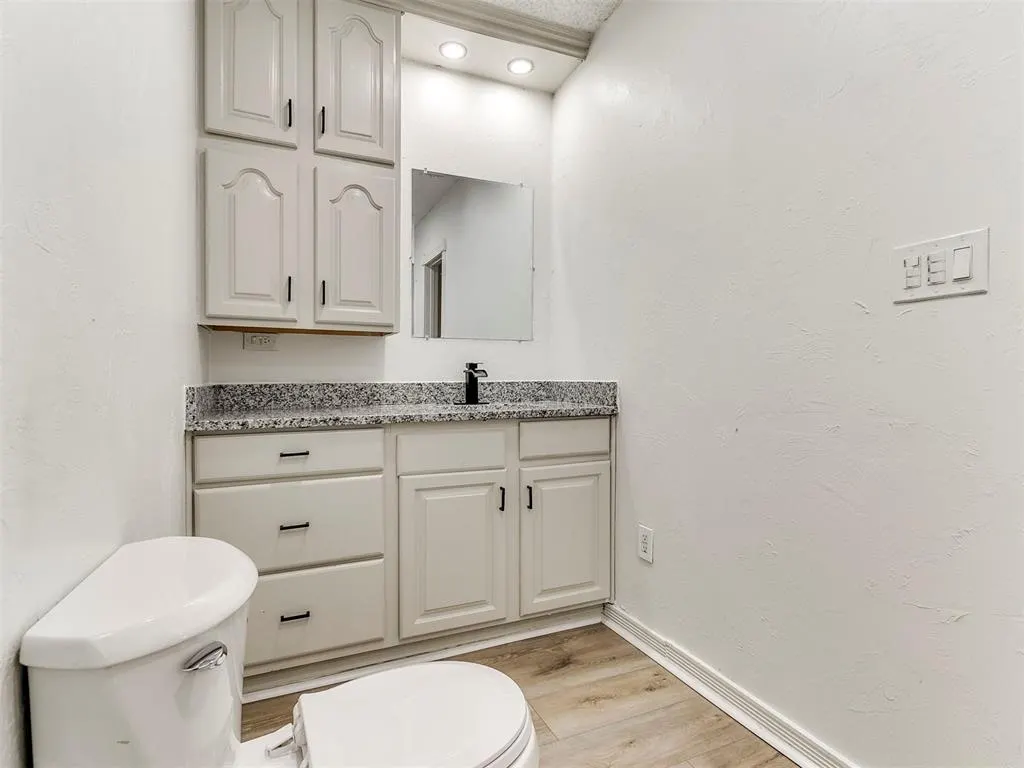 Photo 18 — 514 NW 94th Street, Oklahoma City, OK 73114
