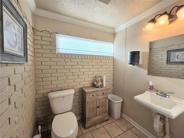 Photo 6 — 1813 N Harrison Avenue, Shawnee, OK 74804