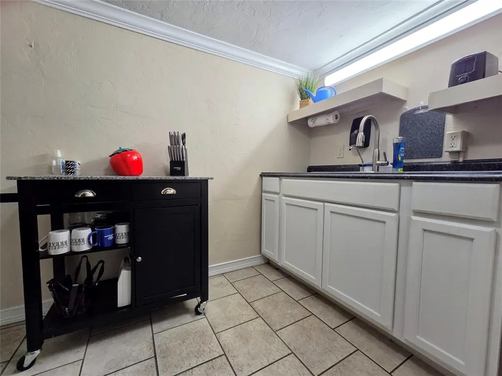 Photo 7 — 1813 N Harrison Avenue, Shawnee, OK 74804