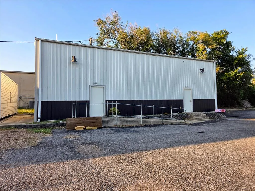 Photo 26 — 1813 N Harrison Avenue, Shawnee, OK 74804