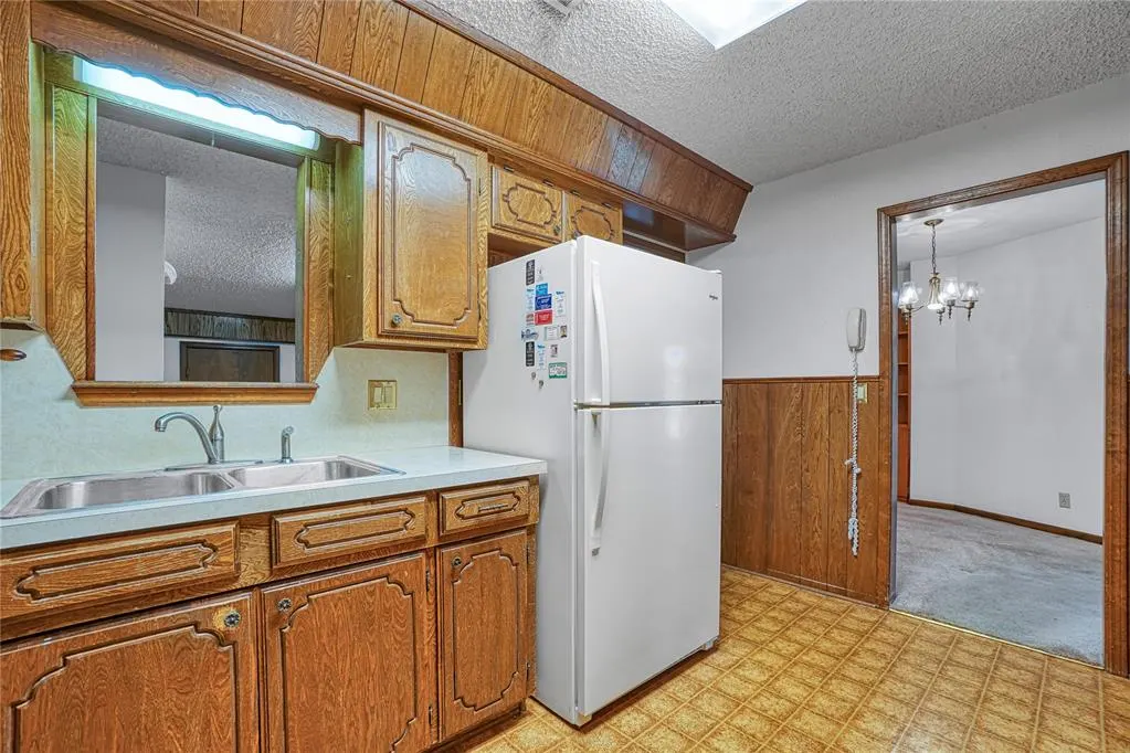 Photo 15 — 1909 N Flamingo Lane, Altus, OK 73521