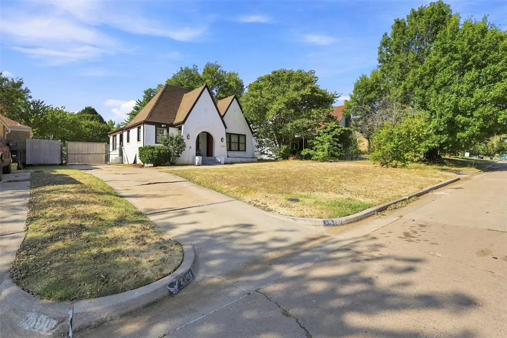 Photo 3 — 2104 NW 26th Street, Oklahoma City, OK 73107