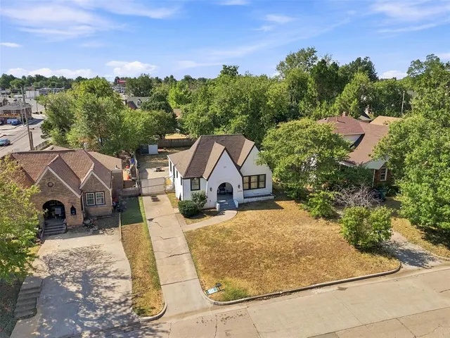 Photo 5 — 2104 NW 26th Street, Oklahoma City, OK 73107