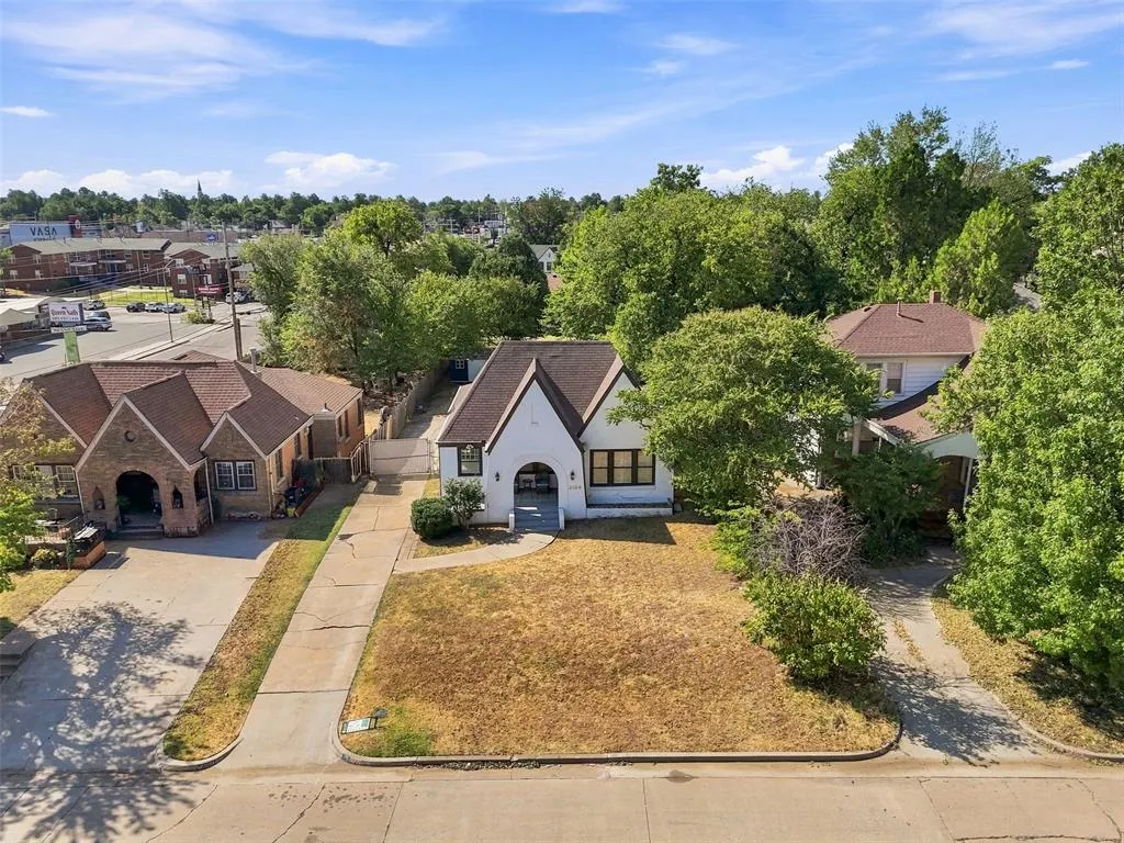 Photo 6 — 2104 NW 26th Street, Oklahoma City, OK 73107