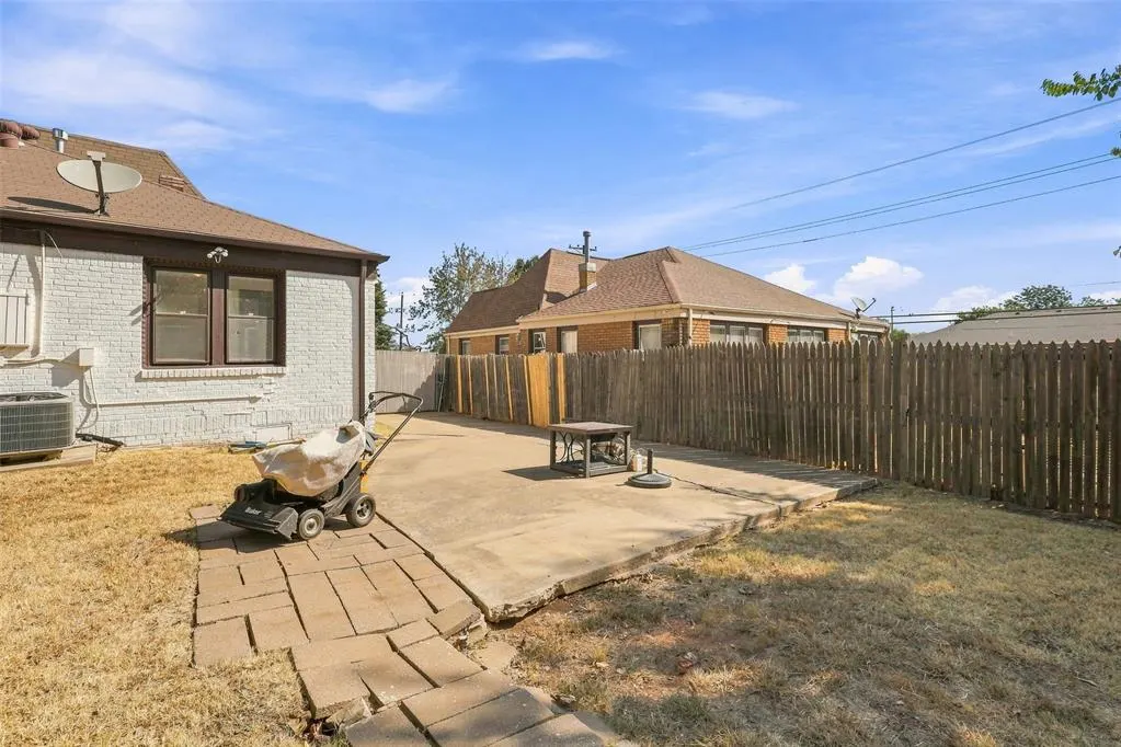 Photo 33 — 2104 NW 26th Street, Oklahoma City, OK 73107
