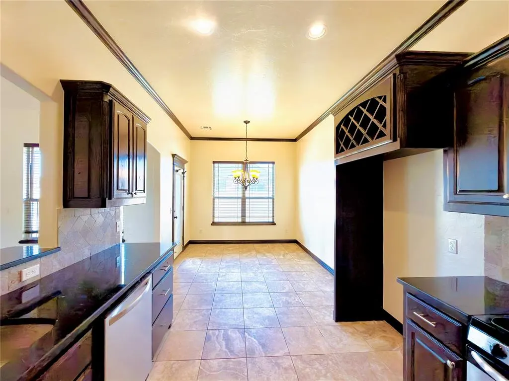 Photo 18 — 11733 SW 22nd Terrace, Yukon, OK 73099