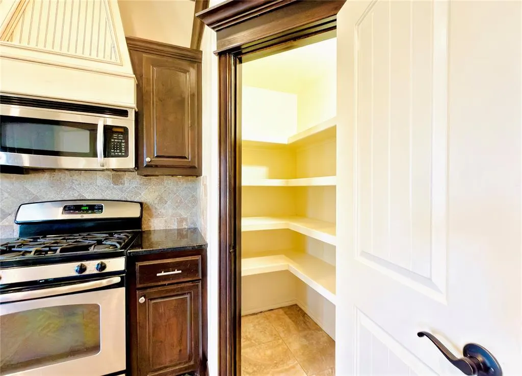 Photo 21 — 11733 SW 22nd Terrace, Yukon, OK 73099