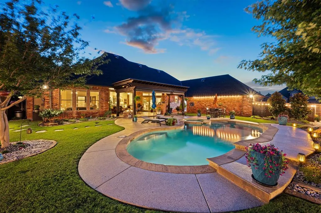 Front exterior — 4216 Frisco Bridge Boulevard, Edmond, OK 73034