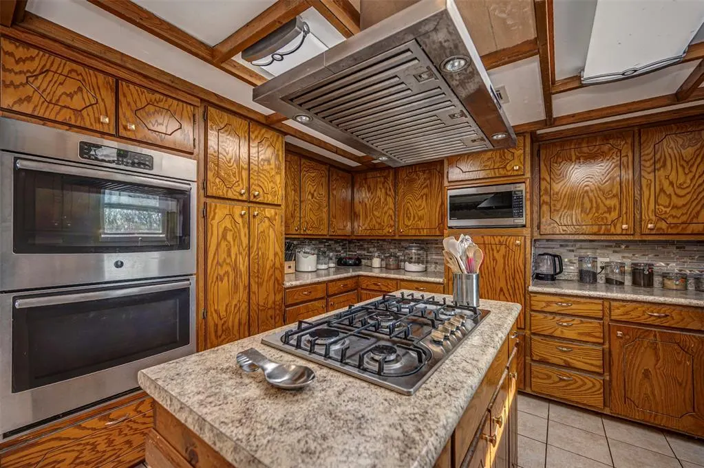 Photo 14 — 4045 County Road 1510, Stratford, OK 74872