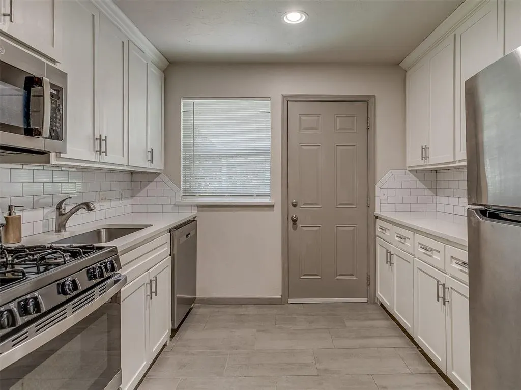 Photo 4 — 708 NW 88th Street, Oklahoma City, OK 73114