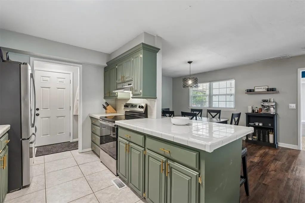 Photo 15 — 4052 NW 60th Street, Oklahoma City, OK 73112