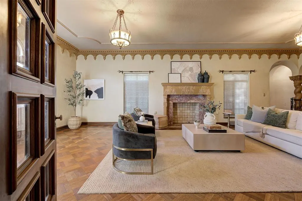 Photo 3 — 621 NE 16th Street, Oklahoma City, OK 73104