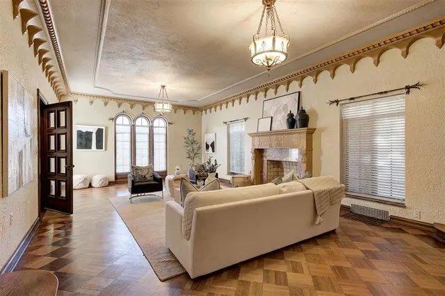 Photo 6 — 621 NE 16th Street, Oklahoma City, OK 73104