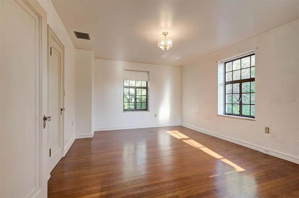Photo 34 — 621 NE 16th Street, Oklahoma City, OK 73104
