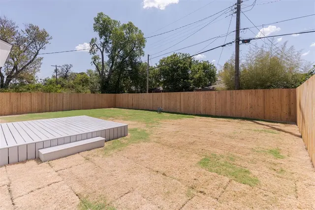 Photo 5 — 1518 Carlisle Court, Oklahoma City, OK 73120