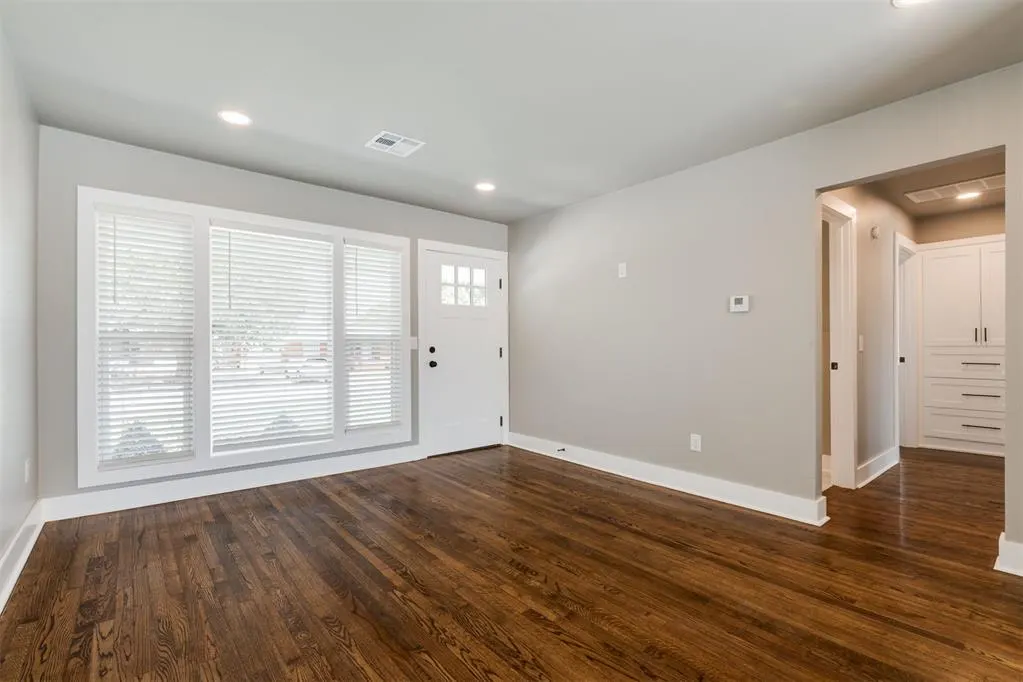 Photo 14 — 1518 Carlisle Court, Oklahoma City, OK 73120