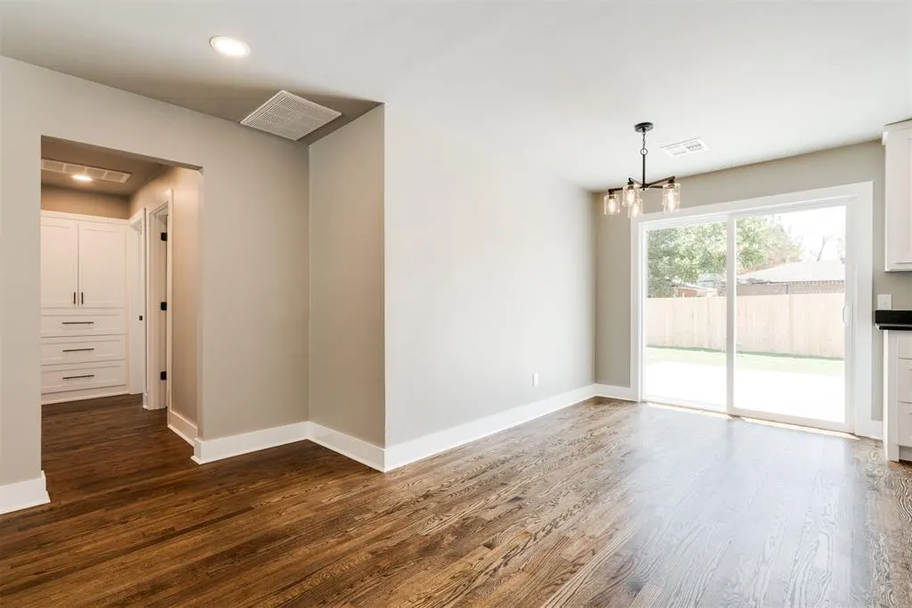Photo 15 — 1518 Carlisle Court, Oklahoma City, OK 73120