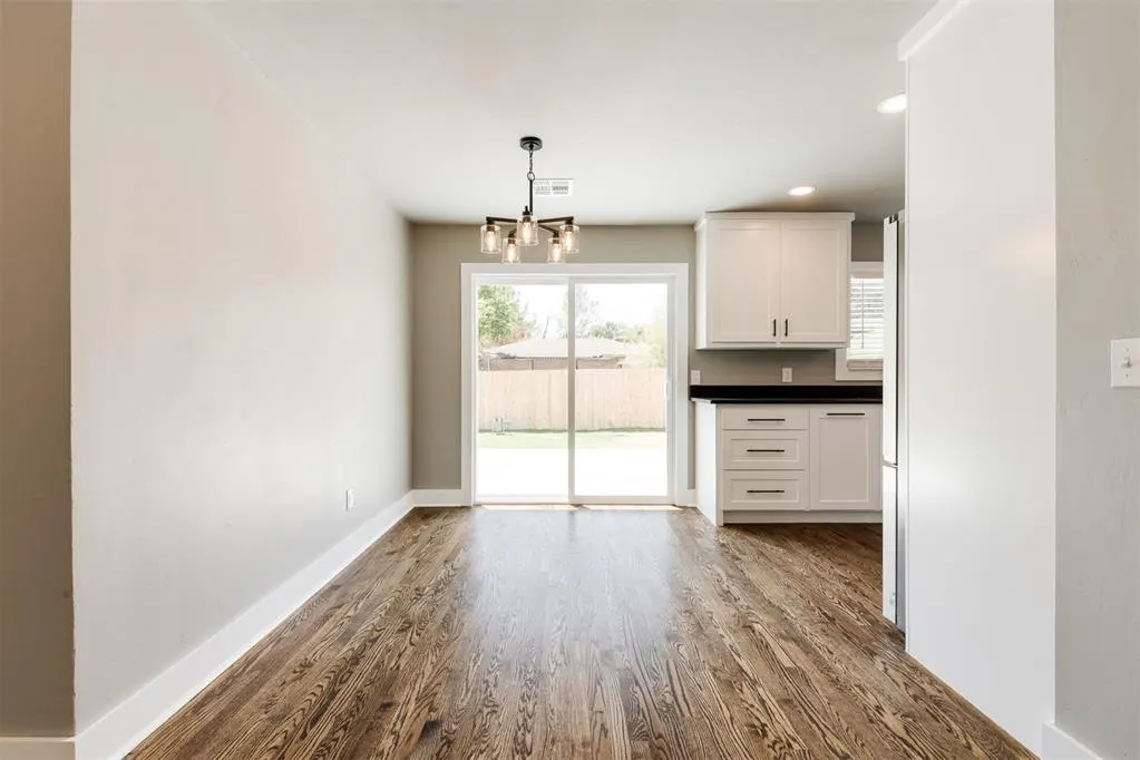 Photo 16 — 1518 Carlisle Court, Oklahoma City, OK 73120