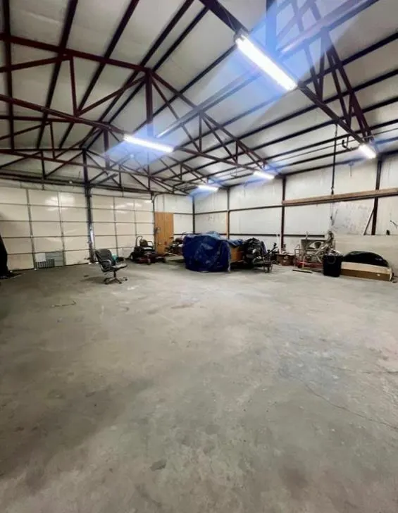 Photo 2 — 23 Lake Lane, Shawnee, OK 74804