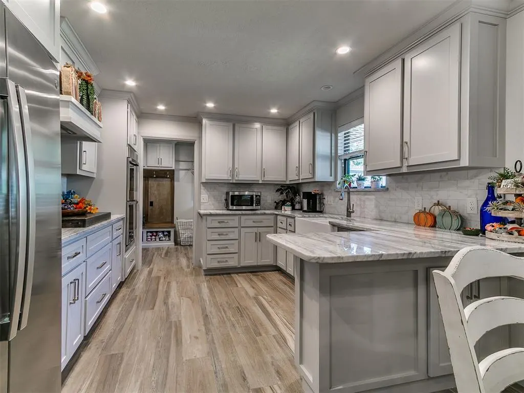 Photo 6 — 2420 N Eagle Lane, Oklahoma City, OK 73127