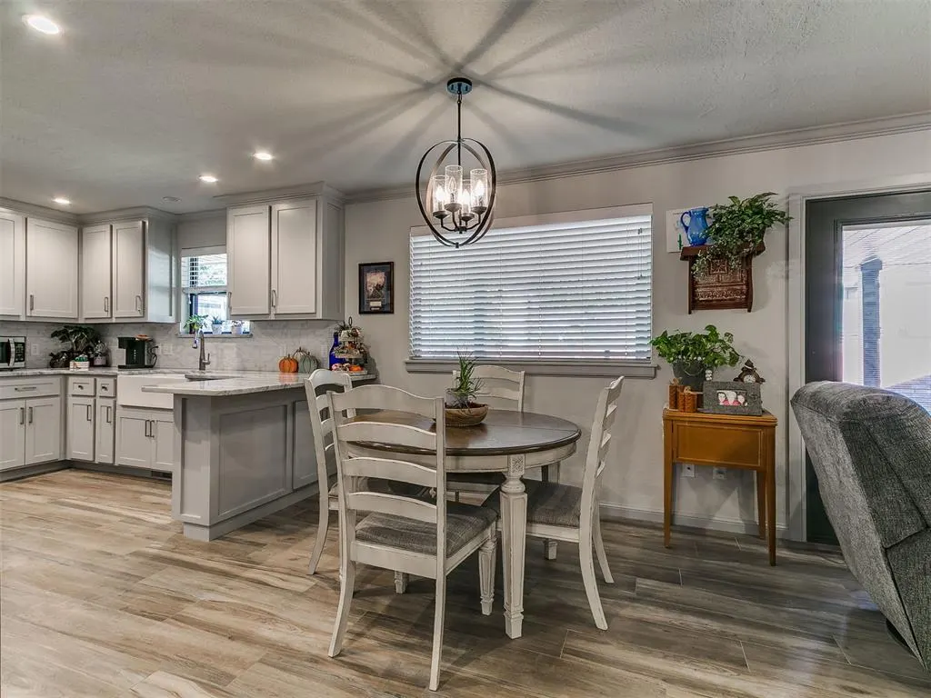 Photo 10 — 2420 N Eagle Lane, Oklahoma City, OK 73127