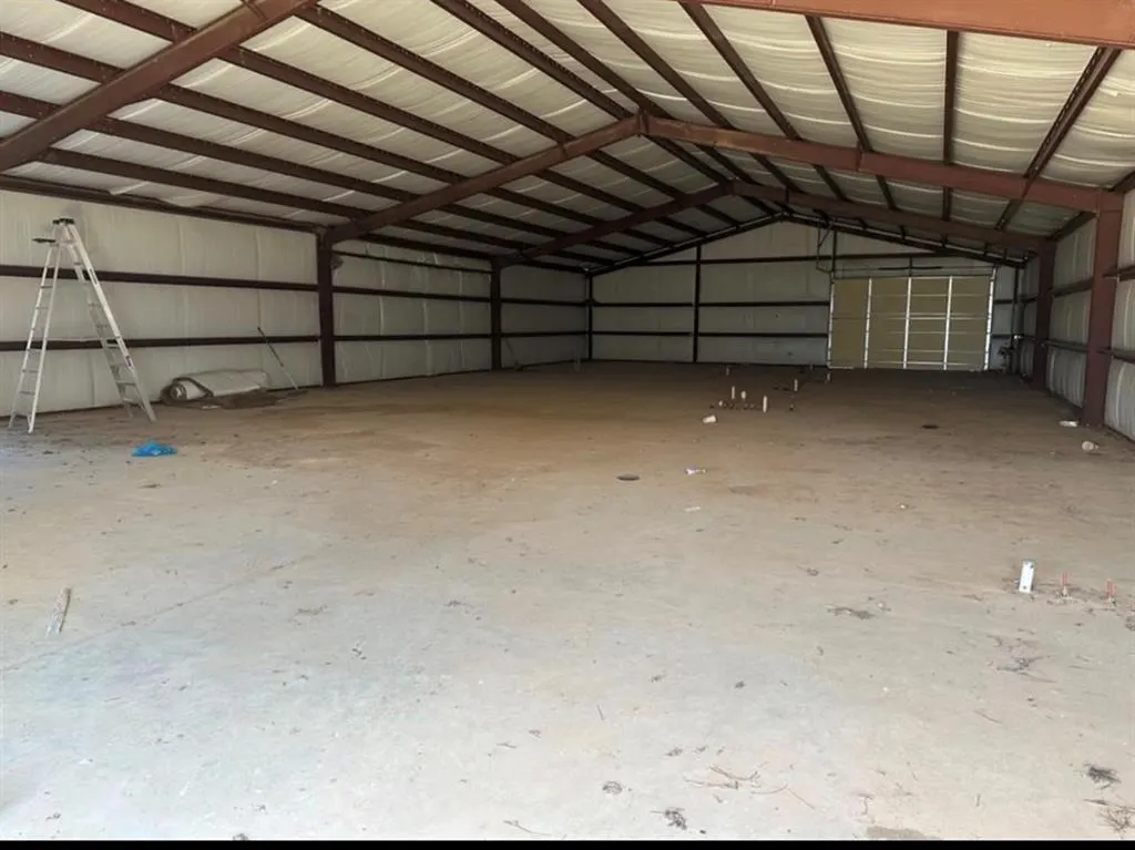 Photo 12 — 833 E Main Street, Shawnee, OK 74801