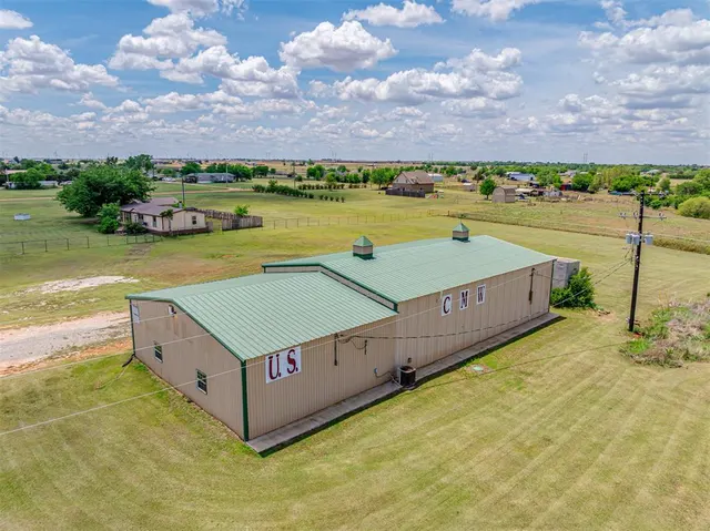 Photo 2 — 22556 N 2930 Road, Kingfisher, OK 73750