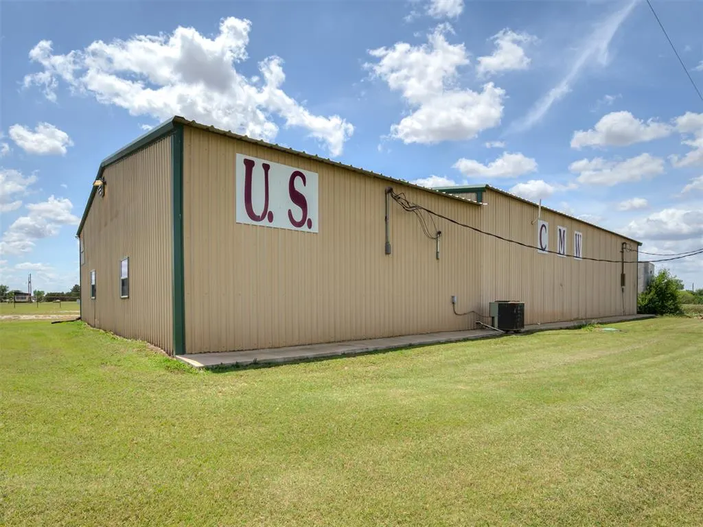 Photo 5 — 22556 N 2930 Road, Kingfisher, OK 73750
