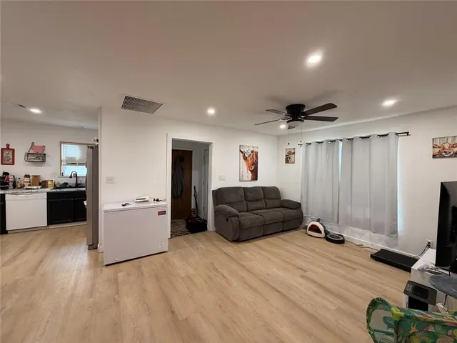 Photo 7 — 801 W College Avenue, Seminole, OK 74868