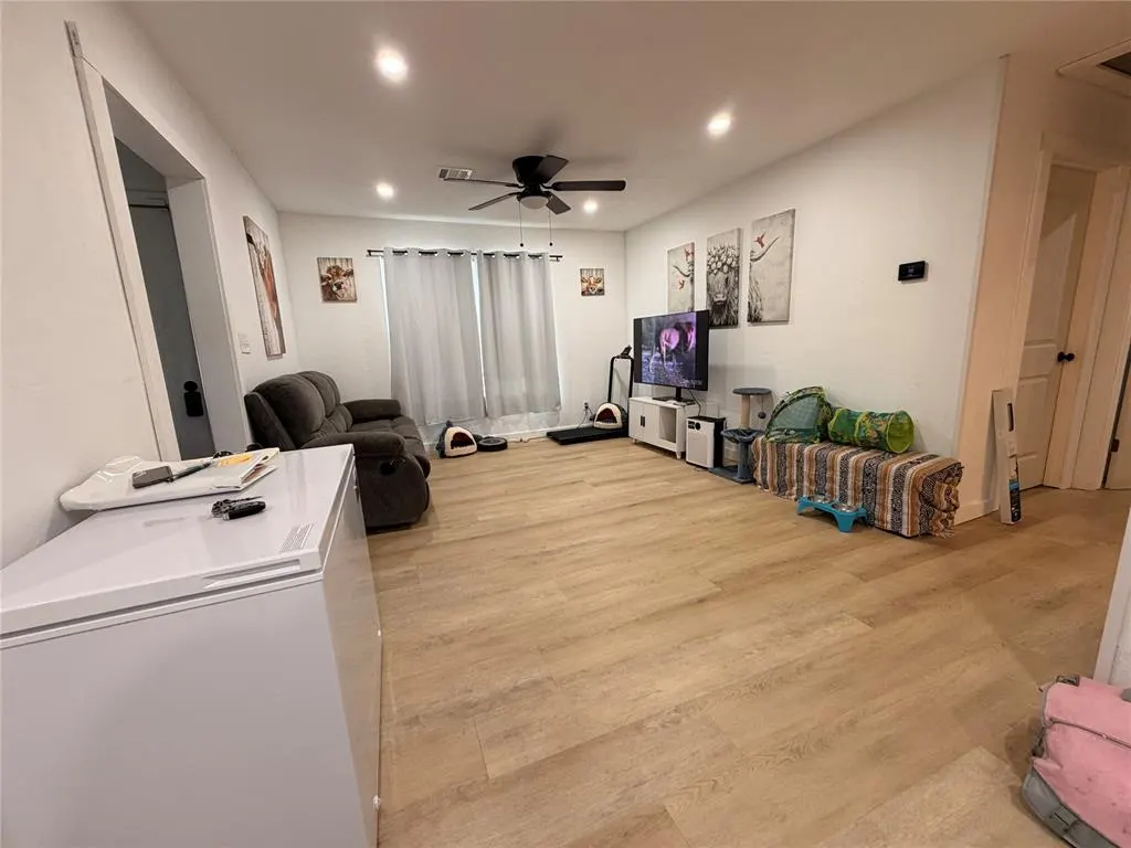 Photo 9 — 801 W College Avenue, Seminole, OK 74868