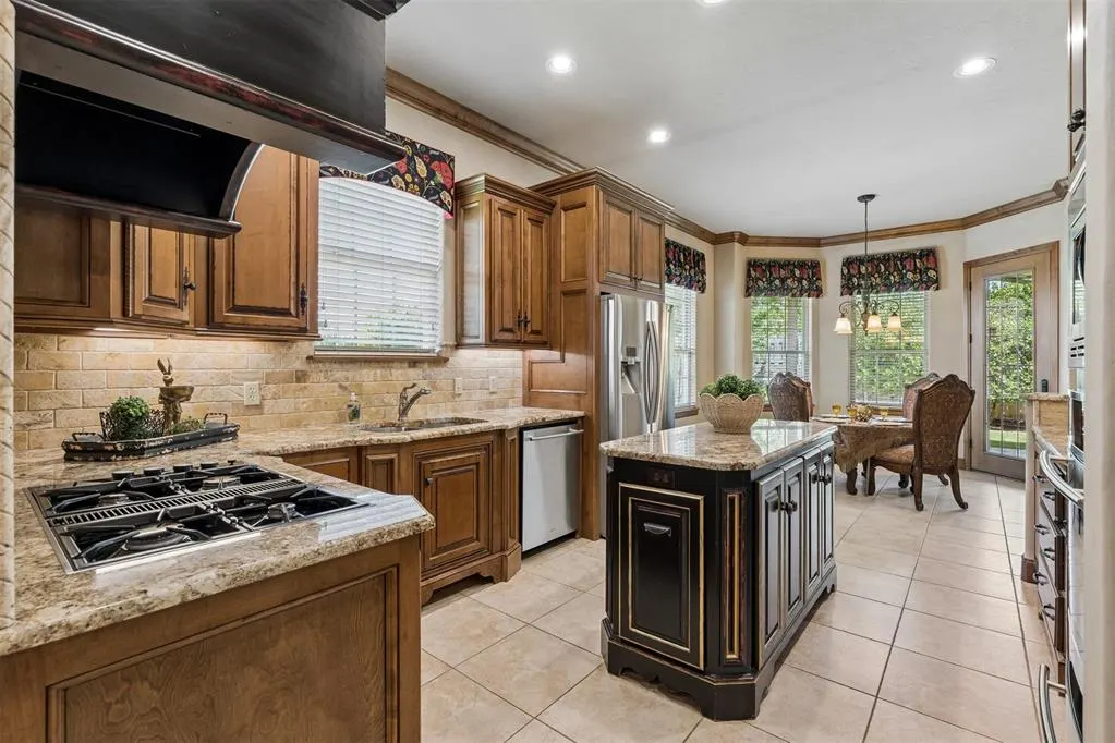 Photo 8 — 3108 Garden Hill Circle, Edmond, OK 73034