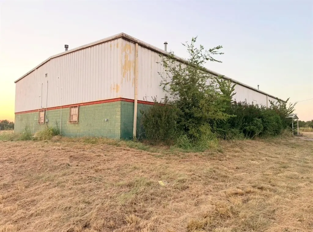 Photo 2 — 840715 N 1st Street, Stroud, OK 74079